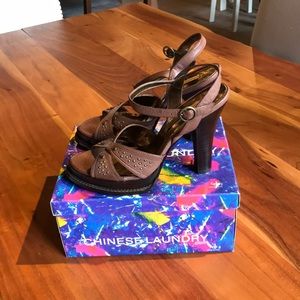 Chinese Laundry Bari Leather Heels NWT